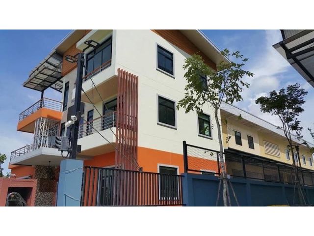 ขายโรงงานพร้อมHome Office ย่านบางบัวทอง นนทบุรี