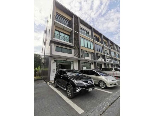 HR1307 ให้เช่า Home Office อาคาร 3.5ชั้น 7ห้อง 3ห้องน้ำ โครงการ H Cape Bizsector