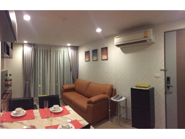 ให้เช่าคอนโด 2 ห้องนอน Mirage Sukhumvit 27 (มิราจ สุขุมวิท 27) ใกล้รถไฟฟ้า BTS อโศก