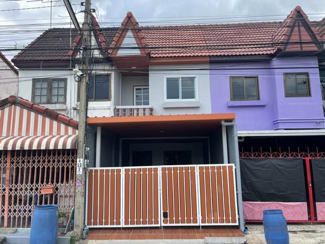 ขายด่วน บ้านพร้อมอยู่ 2 ชั้น ม.สินทอง ร่มเกล้า 28