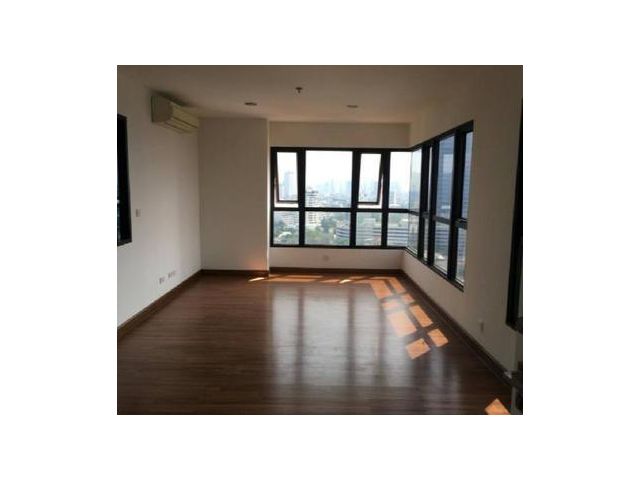 The Crest Phahonyothin 11 2 Bed 9.5 mb