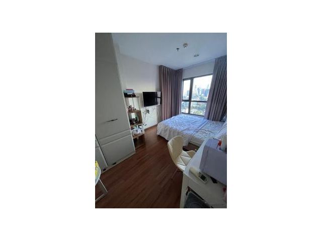 The Crest Phahonyothin 11 2 Bed 8.8 mb
