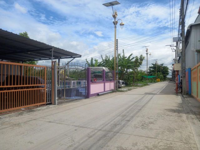 ขายที่ดิน ซอยกิ่งแก้ว 25/1 ถนนบางนา-ตราด อำเภอบางพลี สมุทรปราการ