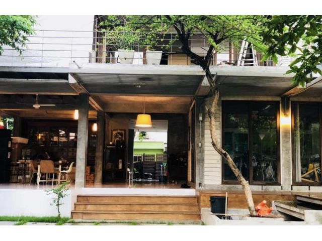 PK312ให้เช่าอาคาร2หลังในพื้นที่เดียวกัน231ตรวพื้นที่อาคารกว่า1000ตรม ซ.รัชดา 32 ห่างจาก MRT ลาดพร้าว 1.5 กม. มีลิฟท์ขนส