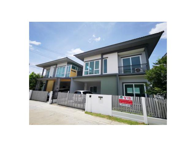 ขาย บ้านแฝด บ้านสวยสะเด็ด ใหม่ทุกจุด คิวดิสทริค เวสเกต 120 ตรม. 35 ตร.วา ไม่เคยเข้าอยู่