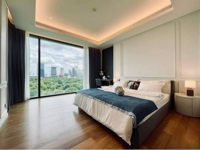 Sindhorn Tonson Private luxury residence 1 Bedroom for rent ให้เช่า สินธร ต้นสน หลังสวน 1 ห้องนอน 88 ตร.ม วิวสวนลุม ห้อง