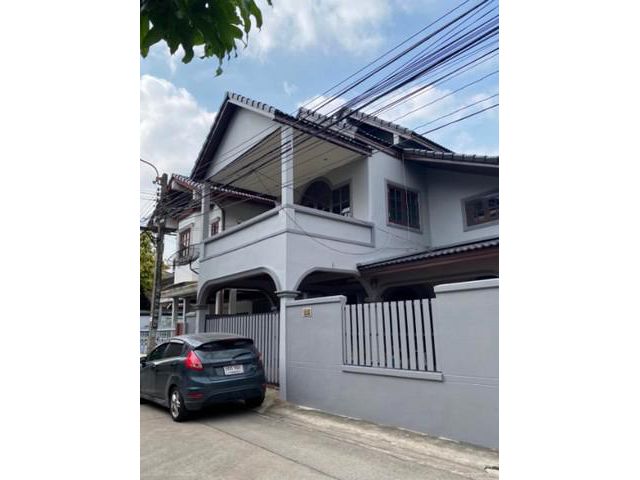 ให้เช่าบ้านเดี่ยว 2ชั้น รัชดานิเวศน์ เขตห้วยขวาง