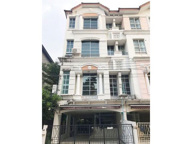 ให้เช่าทาวน์โฮม บ้านกลางเมือง พระรามเก้า-ลาดพร้าว