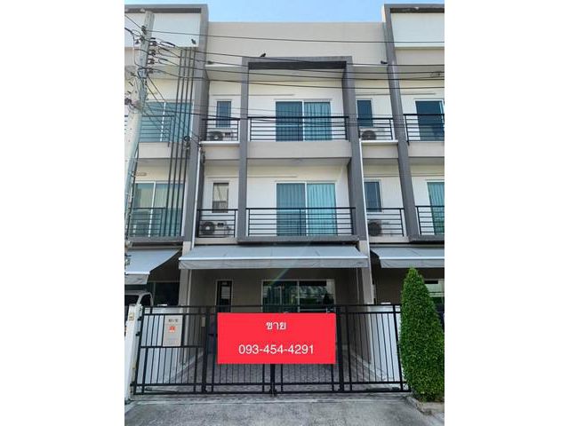 ขายบ้าน 3 ชั้น หมู่บ้านกลางเมือง บ้านหน้าโครงการ