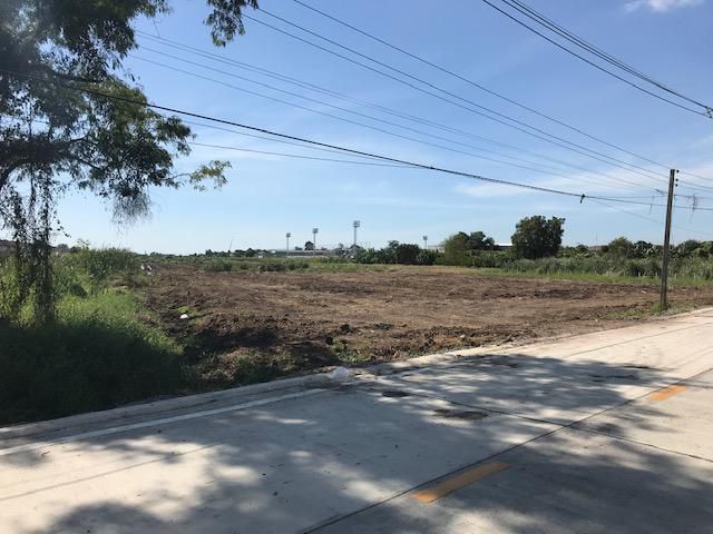 PK327ขายที่ดินรังสิต คลอง 4 ถนนรังสิตนครนายก 9 ไร่ ใกล้ตลาดคลองสี่เมืองใหม่ ฝั่งถนนไม่ต้องข้ามคลอง