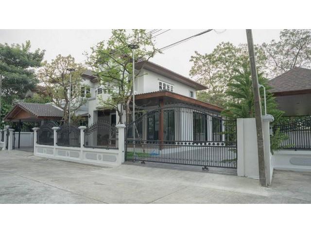 ขายบ้านเดี่ยว2ชั้นย่านเลียบด่วน หมู่บ้านสวนซื่อตรง