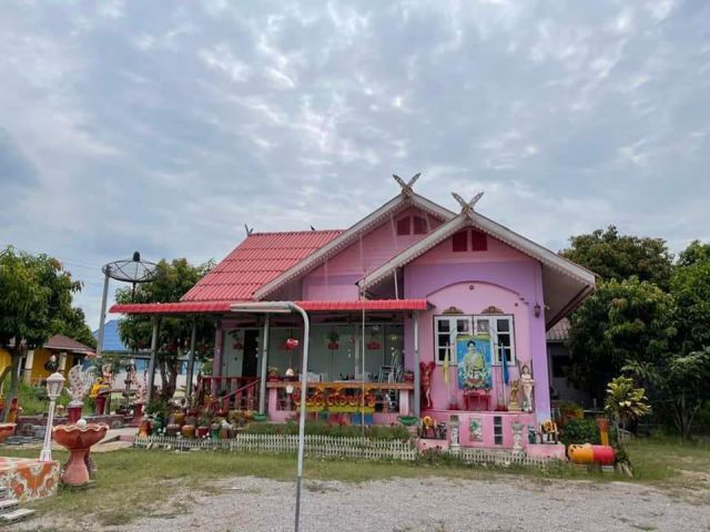 ขายบ้านเดี่ยวชั้นเดียว..เนื้อที่ 124ตร.วา  2 ห้องนอน 2 ห้องน้ำ 1 ห้องโถง 1 ห้องครัว..ใกล้โรงงานยาทิฟฟี่ราชบุรี.