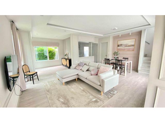 Anya Bangna-Ramkamhaeng 2 for rent 2 bedrooms 3 bathrooms fully furnished rental 65,000 baht/month