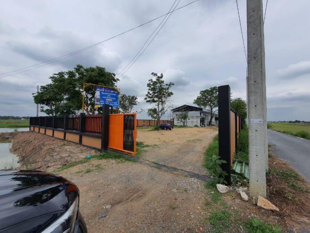 PK346ขายที่ดิน 1-1-38ไร่ พร้อมโกดัง 300 ตร.ม. ขนาด 10x30ม. ติดถนนทางหลวงชนบท3028 ลำลูกกา คลอง9 ฝั่งทิศตะวันตก
