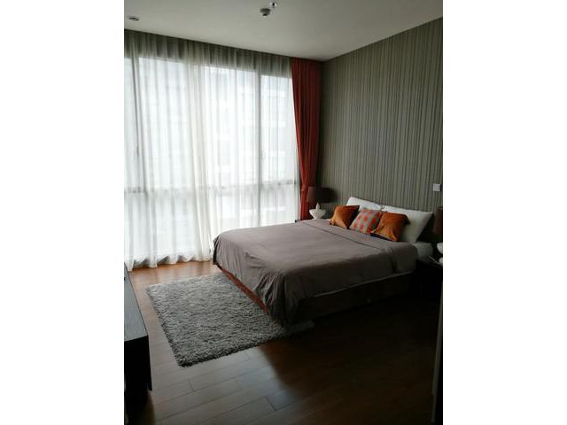 ให้เช่าคอนโด Quattro Thonglor4 ห้องมุม 2 ห้องนอน