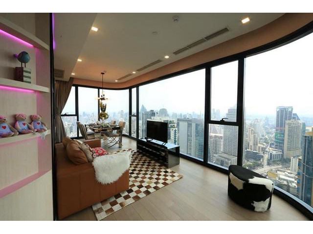 ให้เช่า คอนโด ASHTON ASOKE ติดรถไฟฟ้า MRT