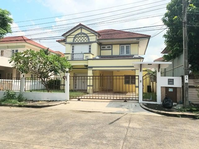 บ้านเดี่ยว 2 ชั้นบ้านหันหน้าทิศตะวันออก # หมู่บ้านเพอร์เฟคเพลส  บ้านสวย รีโนเวทใหม่ หน้าซอยมีรถไฟฟ้าสายสีส้ม