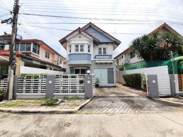 บ้านแฝดสไตล์บ้านเดี่ยว 2 ชั้น #หมู่บ้านชวนชื่นเรสซิเดนซ์พาร์ค2 คู้บอน วัชรพล ใกล้รถไฟฟ้าสายสีชมพู แถมเครื่องปรับอากาศ 4 เครื่อง