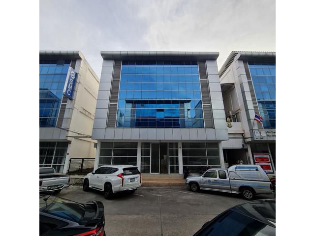 ให้เช่าอาคาร 4ชั้น ย่านถนนลาดกระบัง สุวรรณภูมิ