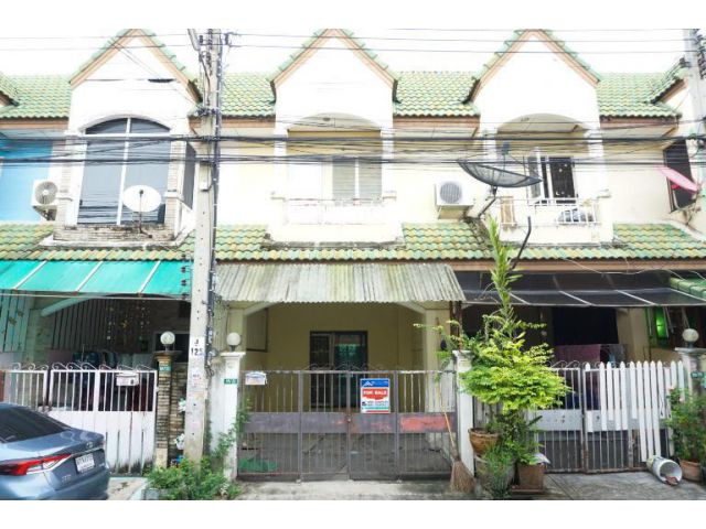 ขาย ทาวน์เฮ้าส์ ราคาถูก บางกรวย-ศาลายา หมู่บ้านธนจิตต์