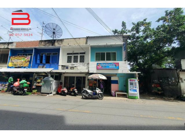 อาคารพาณิชย์ ซอยสุขุมวิท 16 เนื้อที่ 12.3 ตรว. ถนนสุขุมวิท เขตพระโขนง