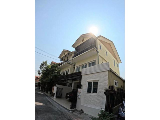 ขาย บ้านเดี่ยว 3 ชั้น 3 ห้องนอน ราชพฤกษ์