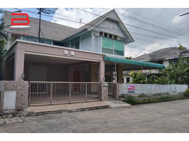 บ้านเดี่ยว หมู่บ้าน โฮมเพลส เนื้อที่ 81 ตรว. ถนนเลียบคลองเปรมประชากร อ.เมือง จ.ปทุมธานี