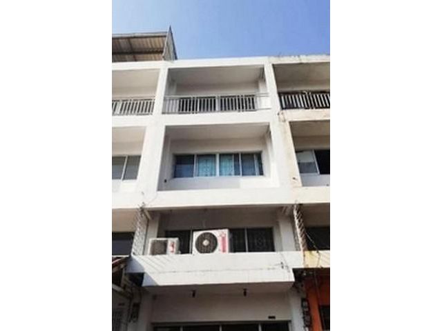 ให้เช่าอาคาร 3 ชั้น 240 ตรม ติดถนนสายไหม