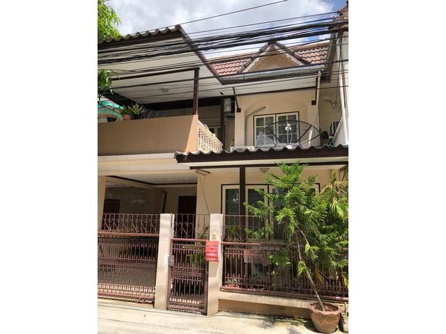 ให้เช่าทาวน์โฮม2ชั้น อุดมสุขซอย51