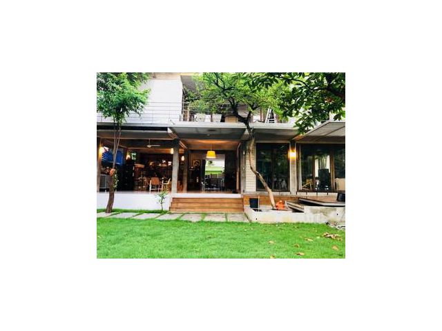 PML03 ให้เช่า อาคารสำนักงาน 3 ชั้น พร้อมบ้านไม้ 1หลัง มีลิฟท์ รัชดาภิเษก ซอย 32 ใกล้รถไฟฟ้าMRTลาดพร้าว เขตจตุจักร