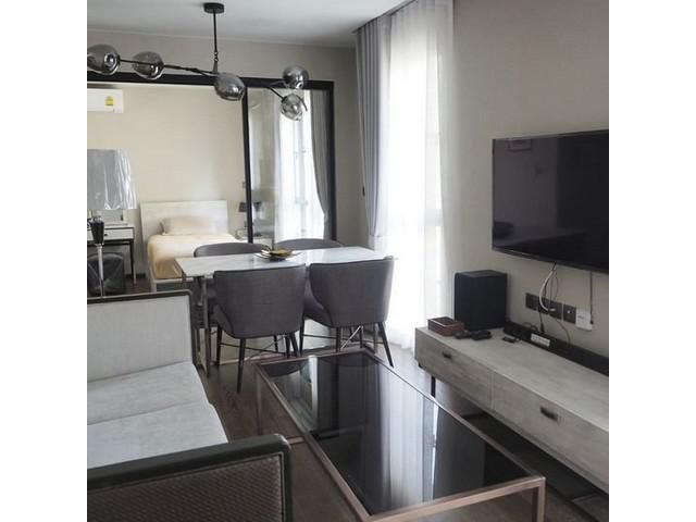 Na Vara residence Langsuan 2b2b near bts Chidlom