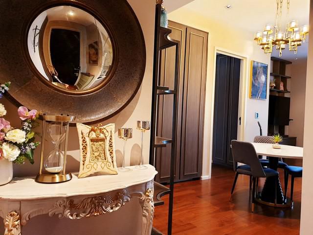 Luxury condo The diplomat 39 Close to bts Prompong