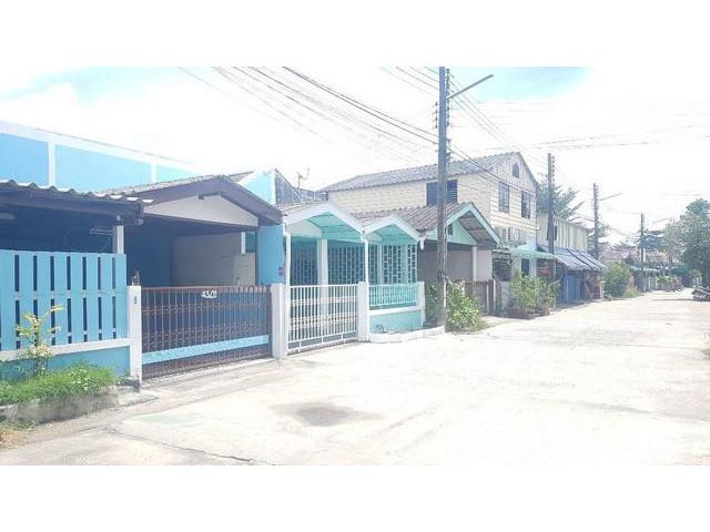 ใจกลางเมืองระยอง หมู่บ้านสุขเจริญ สี่แยกบ้านแลง