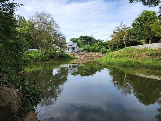 ขายที่ติดน้ำเขาใหญ่ 1 ไร่ 2 งาน ที่ติดน้ำวิวสวย ขนงพระ ปากช่อง ใกล้โบนันซ่า ใกล้ธนะรัชต์ บรรยากาศดี ร่มรื่น ในโครงการ มี