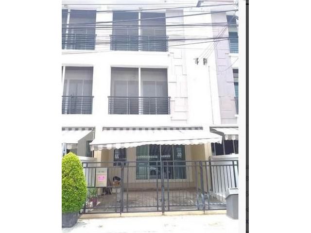 ให้เช่าทาวน์โฮม3ชั้น เอสเซ็นส์ ศรีนครินทร์46/1