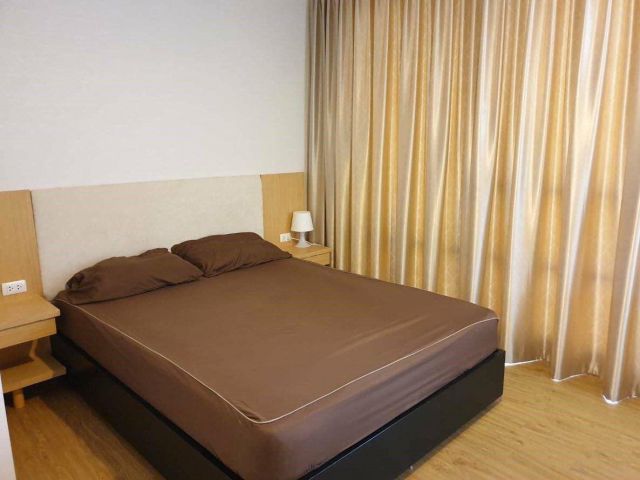 For rent Siamese Surawong 2 bed room fully furnisehd (s03-0860)