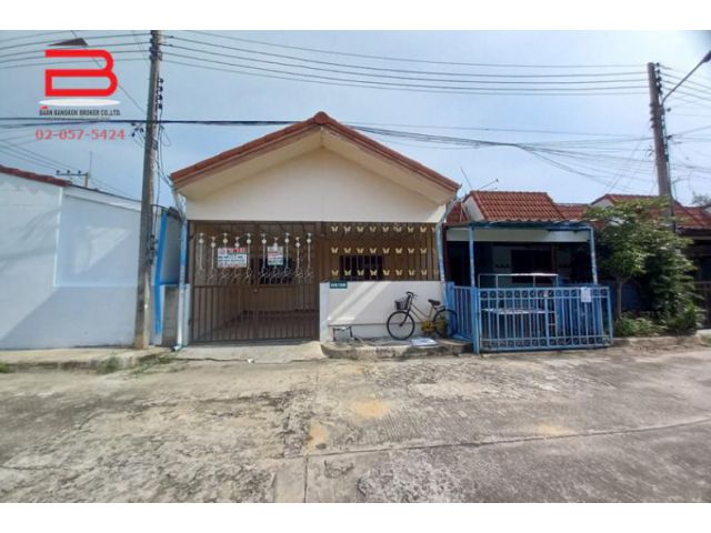 ทาวน์เฮาส์ หมู่บ้าน เรือนสุข 2 (คลอง 9) เนื้อที่ 19.5 ตรว. ถนนรังสิต-นครนายก อ.ธัญบุรี จ.ปทุมธานี