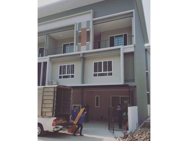 ทาวน์โฮม 3 ชั้น บางบัวทอง เวสเกท รัตนาธิเบศร์