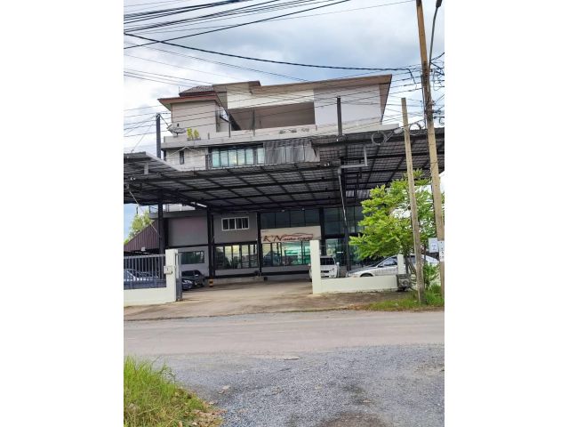 ขายบ้านเดี่ยวพร้อมที่ดิน ทำเลดี