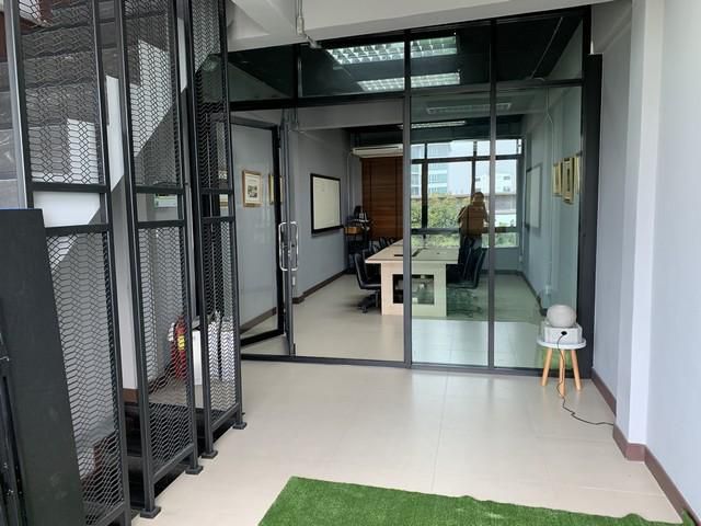 ให้เช่าอาคารพาณิชย์ 6 ชั้น ตกแต่งสวย ใกล้MRTสุทธิสาร ตกแต่งสวยสไตล์โมเดิร์น สภาพใหม่