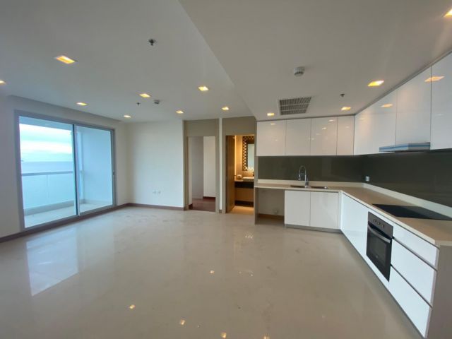 For rent Condo The Palm Wongamat Beach Front hight floor nice decorate (S03-0894)