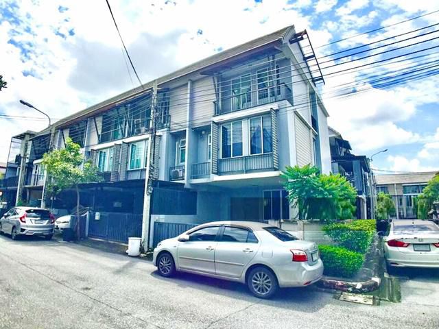 ลาดปลาเค้า เกษตร-นวมินทร์ เลี้ยงสัตว์ 3ชั้น 4แอร์