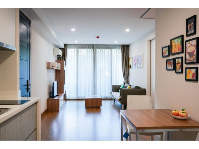 C214ให้เช่า เดอะนิมมานาคอนโดใจกลางนิมมาน 18000 บาท