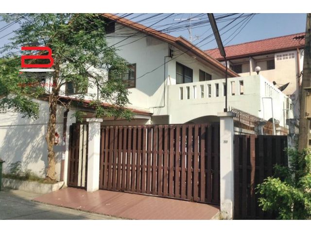 บ้านเดี่ยว ซอย งามวงศ์วาน 9 เนื้อที่ 107 ตรว. ถนนงามวงศ์วาน อ.เมือง จ.นนทบุรี