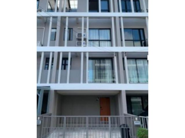 ให้เช่าทาวน์โฮม 4ชั้น Y Residence สุขุมวิท113