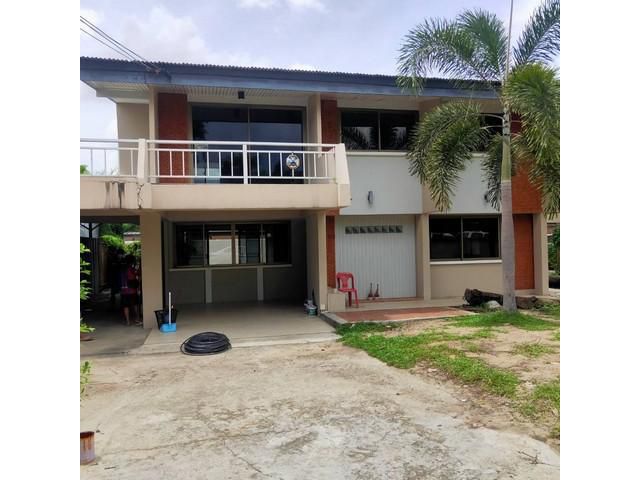 HR1375 ให้เช่าบ้านเดี่ยว 2ชั้น หมู่บ้านพฤกษชาติ บ้านหลังมุม 3 ห้องนอน 3 ห้องน้ำ ถนนรามคำแหงซอย 118