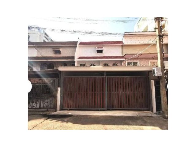 ให้เช่า ทาวน์โฮม 2ชั้น รามคำแหง24