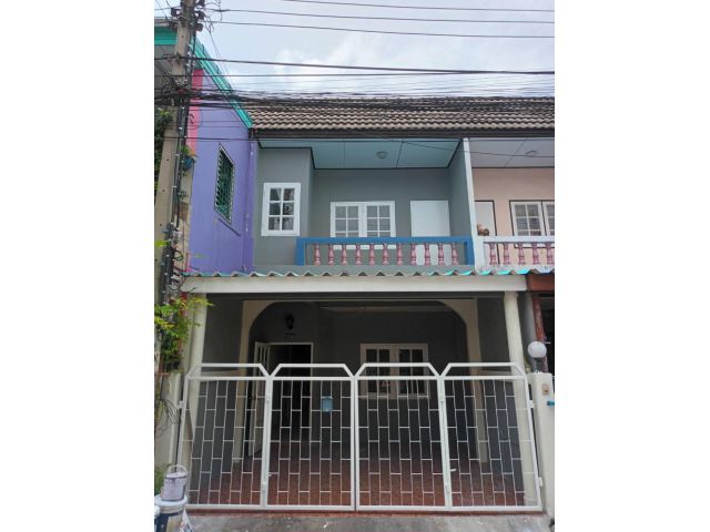 ขายทาวน์เฮ้าส์ ทรัพย์สิทธิชัย ถนนชัยพฤกษ์ อำเภอปากเกร็ด นนทบุรี