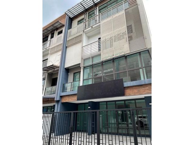 โฮมออฟฟิศ 4ชั้น DISTRICT ดิสทริค เอกมัย-รามอินทรา