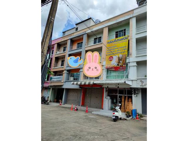 ขายให้เช่าตึก4ชั้นตกแต่งพร้อมสนามบินน้ำทำเลดี
